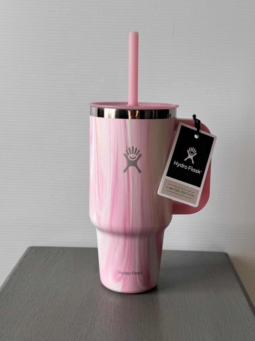 Hydro Flask Limited Edition 40 oz Jelly Pink Marble Tumbler with Straw